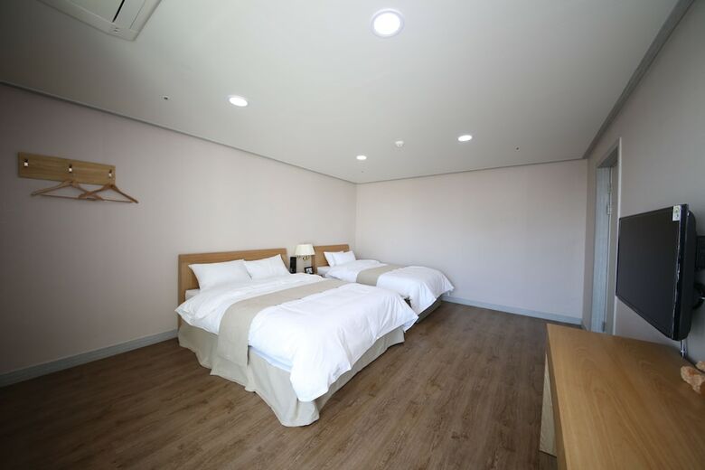 Hotel Aroha