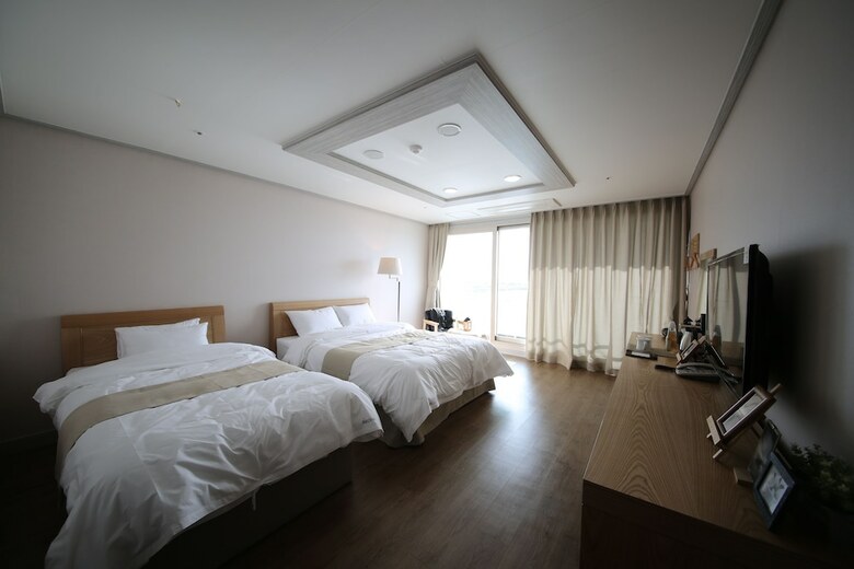 Hotel Aroha