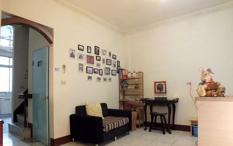 Hotel Single Flight Backpackers