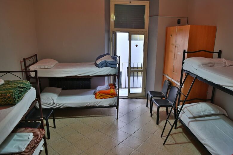 M&j Place Hostel Rome