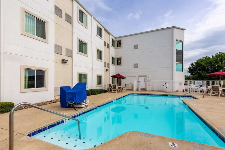 Motel 6 Caseyville, Il - Caseyville Il