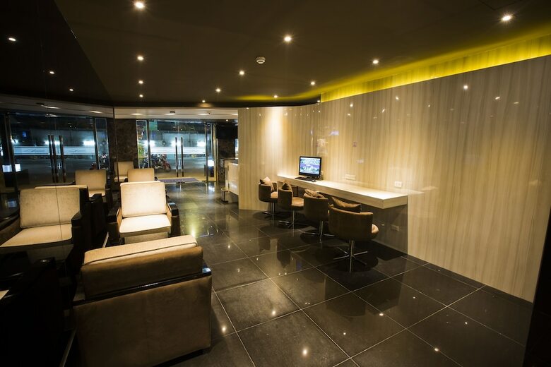 Hotel Serenotel Pattaya Beach Front