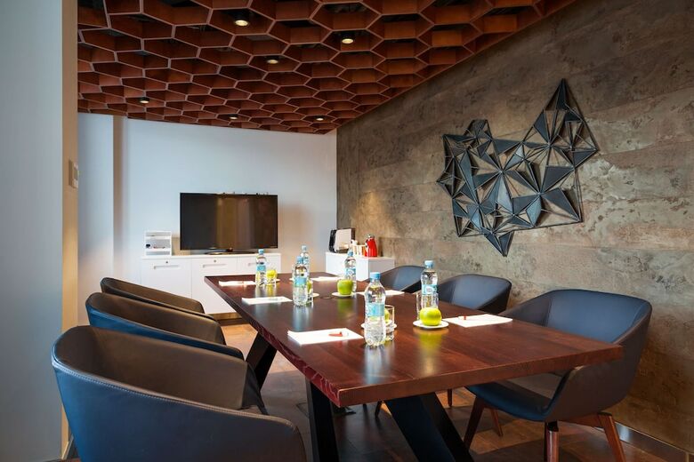 Hotel Park Inn By Radisson Kyiv Troyitska
