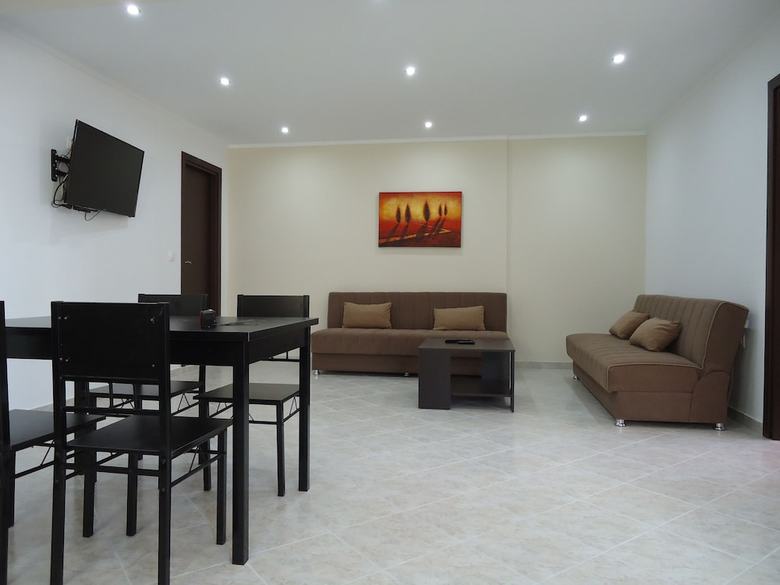 Aparthotel Crystal Blue Apartments