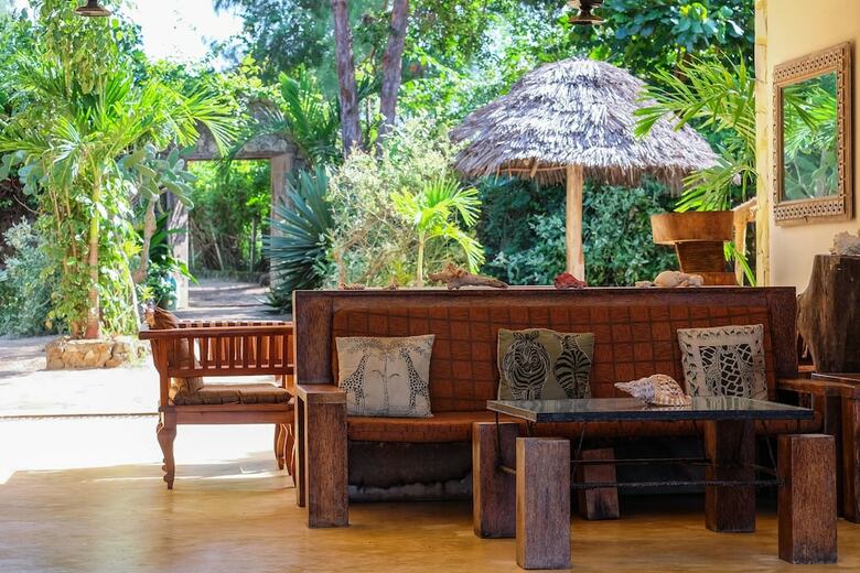 Hotel Seasons Lodge Zanzibar