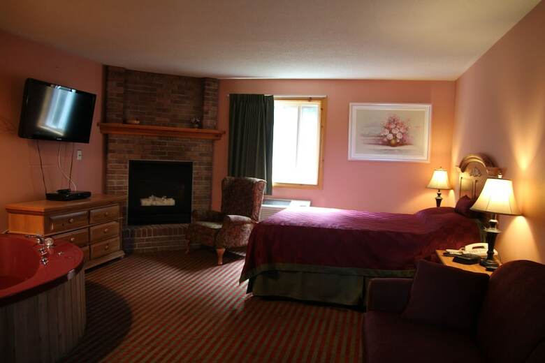 Motel Knights Inn Colonial Fireside Inn