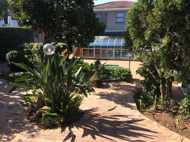 Hotel Maroela House
