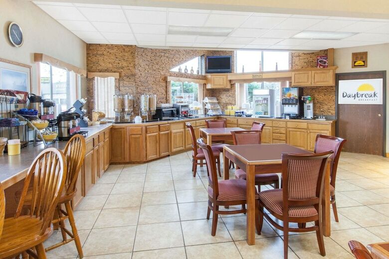 Hotel Days Inn By Wyndham Sault Ste Marie Mi