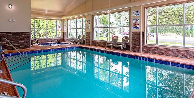 Motel Seasons Inn Traverse City