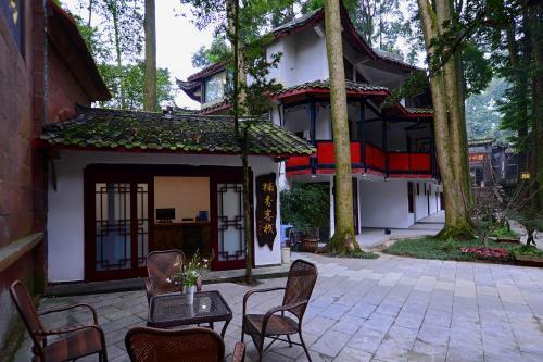 Posada Qingchengshan Yuanming Palace