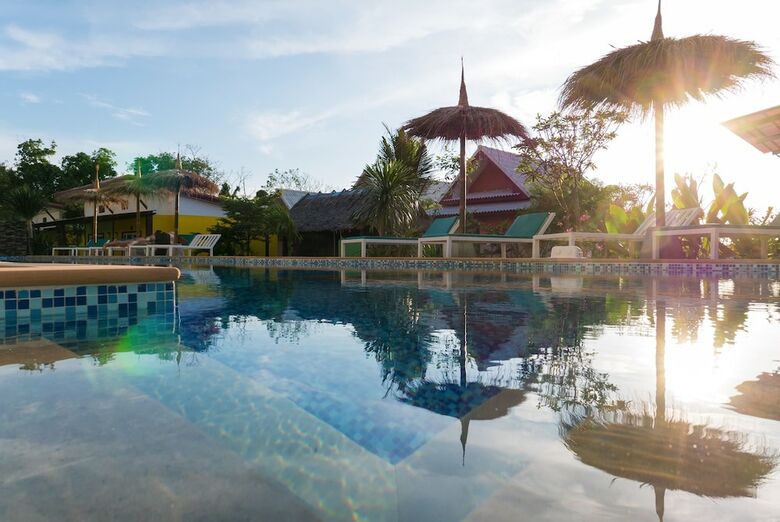 Hotel Pinky Bungalows Resort