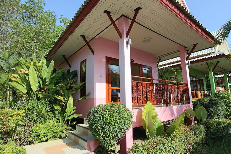 Hotel Pinky Bungalows Resort