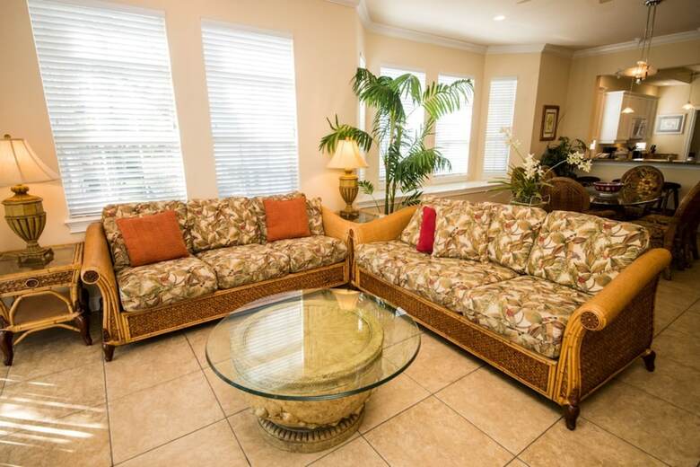 Tortuga Inn Beach Resort