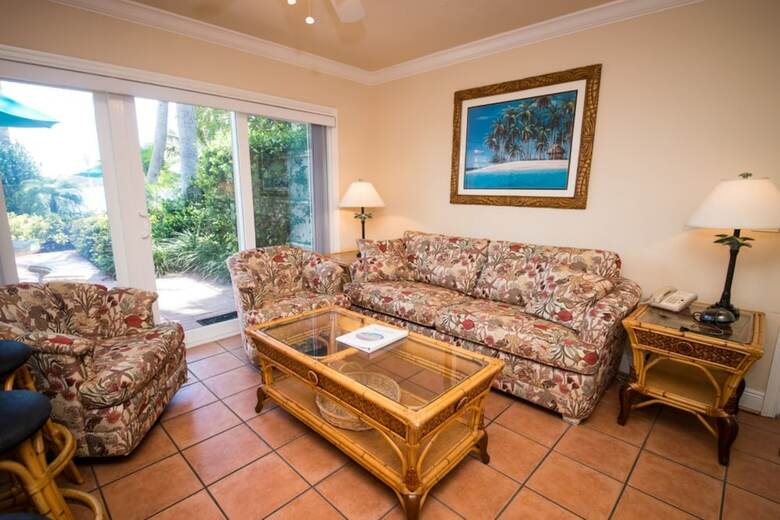 Tortuga Inn Beach Resort