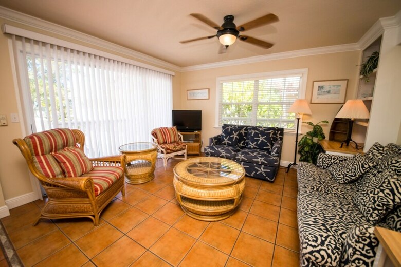 Tortuga Inn Beach Resort