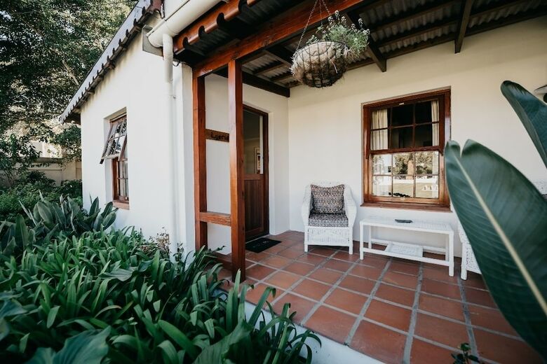 Hotel The Village Lodge