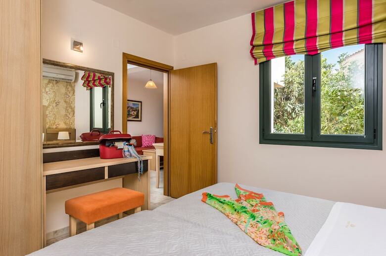 Aparthotel Pilot's Villas Luxury Suites