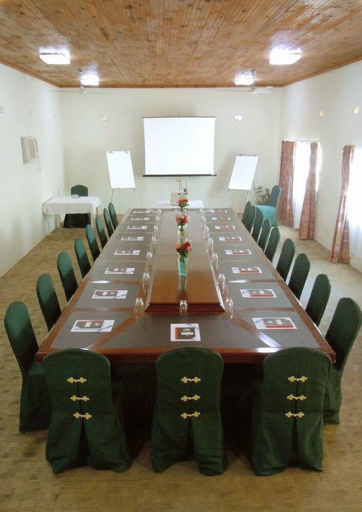 Hotel Lake Safari Lodge