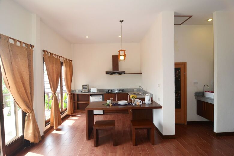 Hotel Phuchawee Lanta Villa
