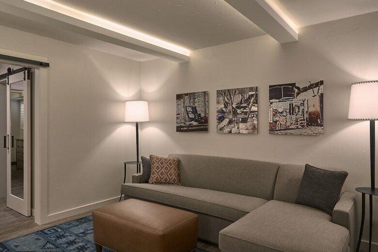 Hotel Fredericksburg Inn & Suites