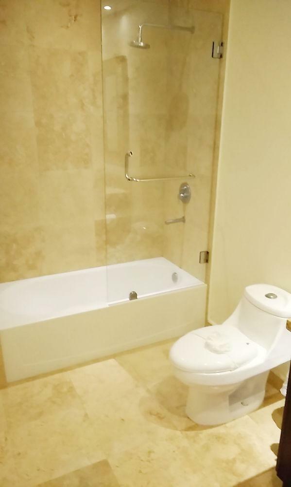 Hotel Grand Roatan Caribbean Resort