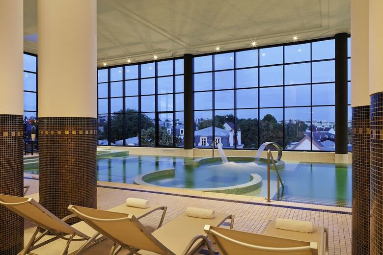 Hotel H�tel Barri�re L'h�tel Du Lac