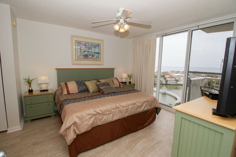 The Terrace At Pelican Beach