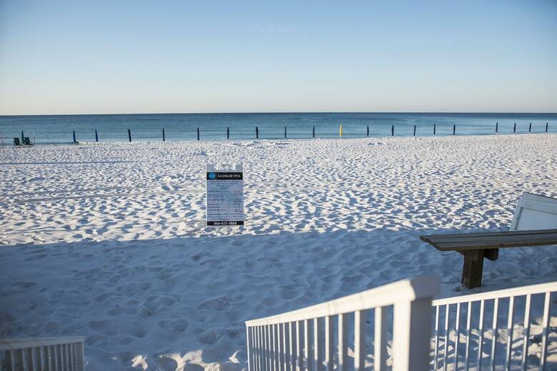 Pelican Beach Resort & Conference Center