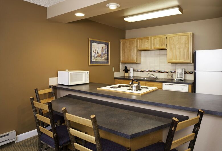 Legacy Vacation Resorts - Steamboat Suites
