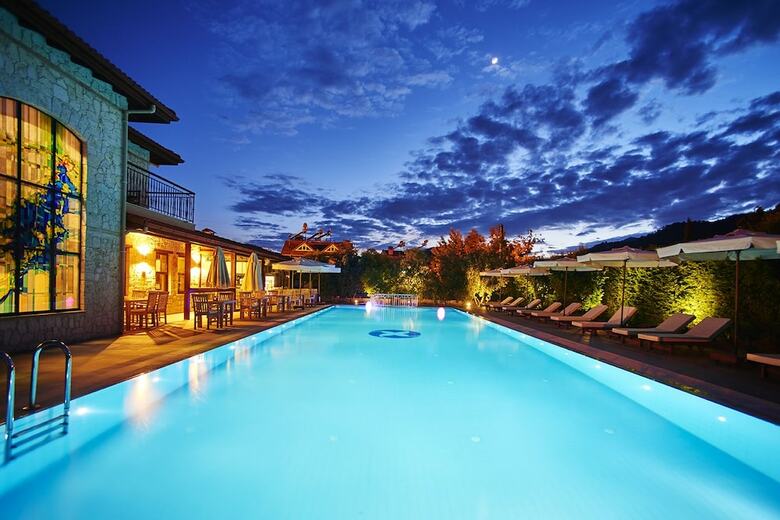 Renka Hotel & Spa