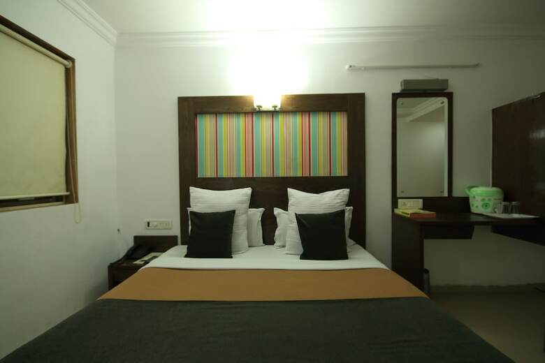 Hotel Kadamb Inn
