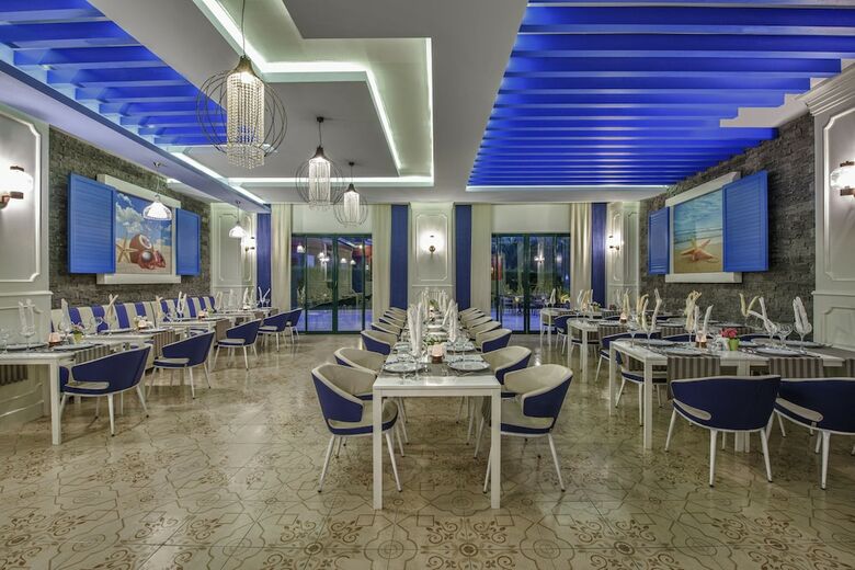 Delphin Deluxe Resort Hotel - All Inclusive