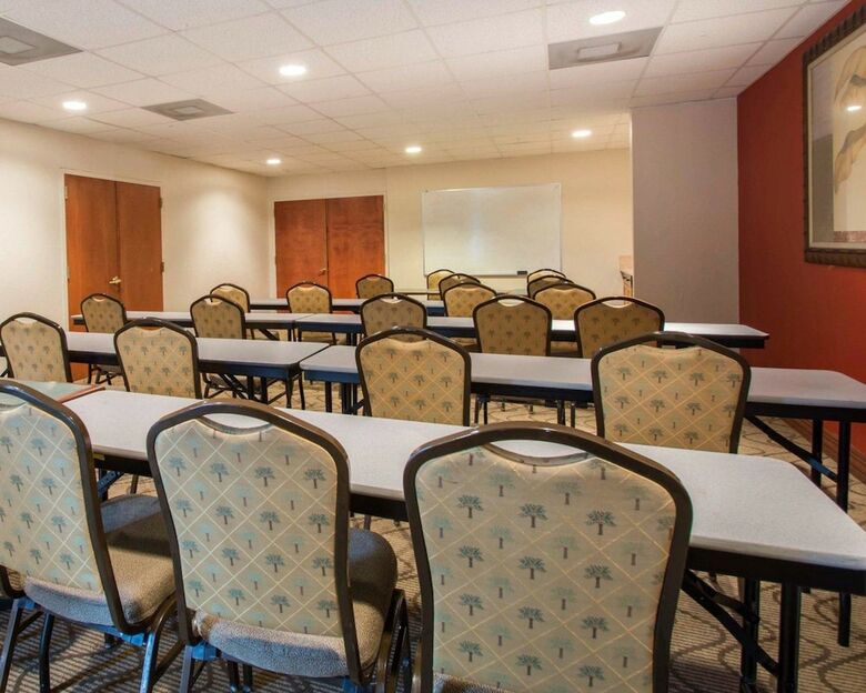 Hotel Comfort Suites Fort Pierce I-95