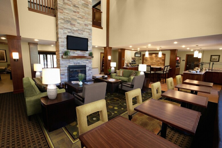 Hotel Staybridge Suites Dearborn Mi