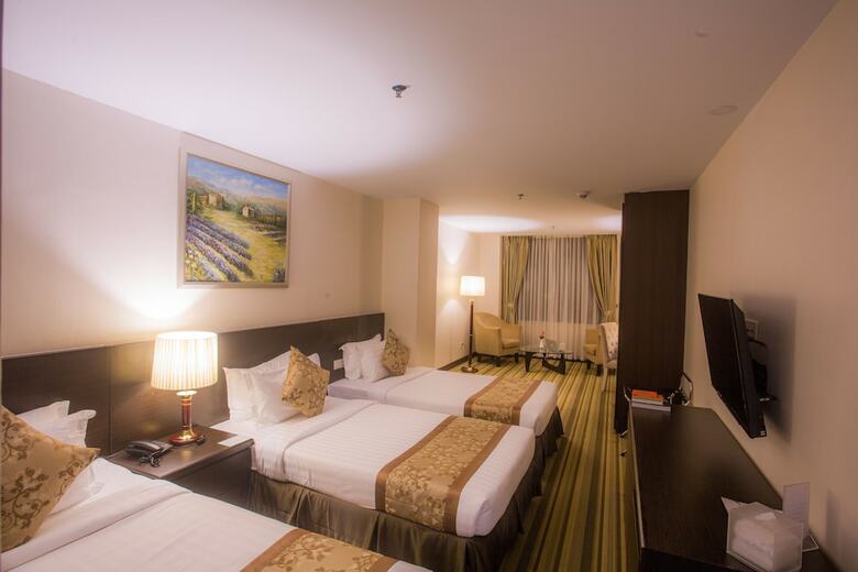 Esperado Lake View Hotel