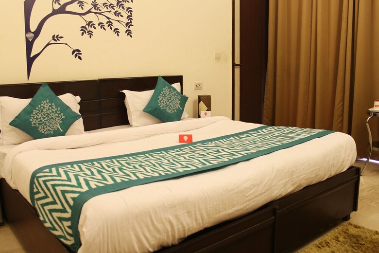 Marine Club Hotel Gurgaon