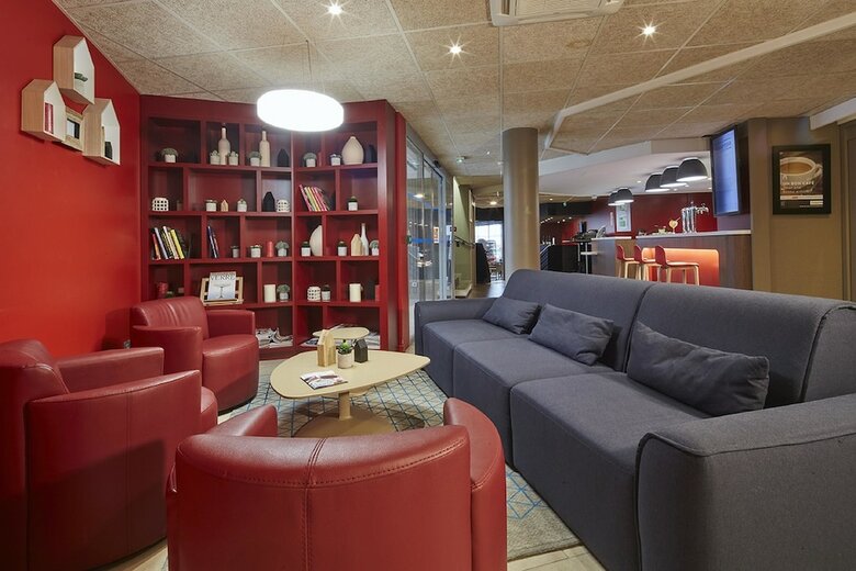 Hotel H�tel Campanile Argenteuil