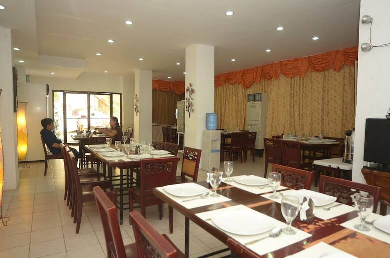 Hotel Reyna's The Haven And Gardens