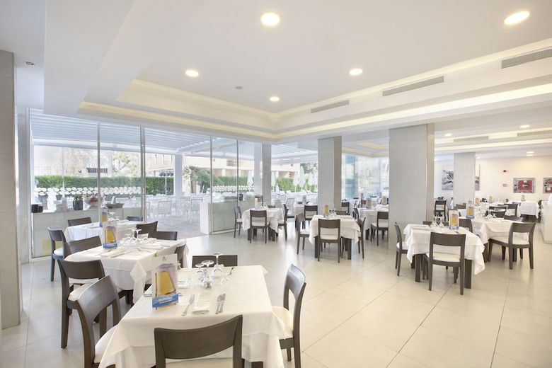 Mar Hotels Playa de Muro Suites - All Inclusive
