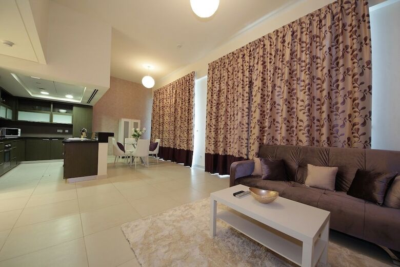 New Arabian Holiday Homes - Loft Central