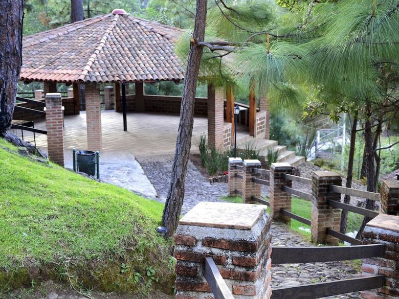Hotel Bosque La Luna
