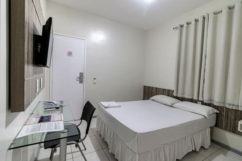 Hotel Aeroporto Montese Star
