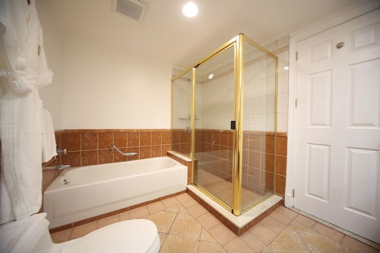 Hotel Infinity Tower Suites