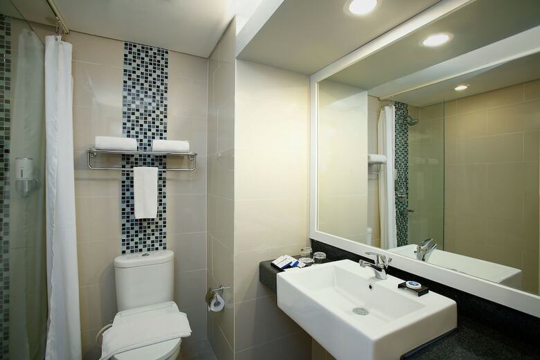 Batiqa Hotel & Apartments Karawang