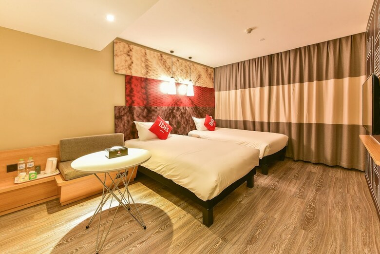 Ibis Guilin Railway Station Hotel