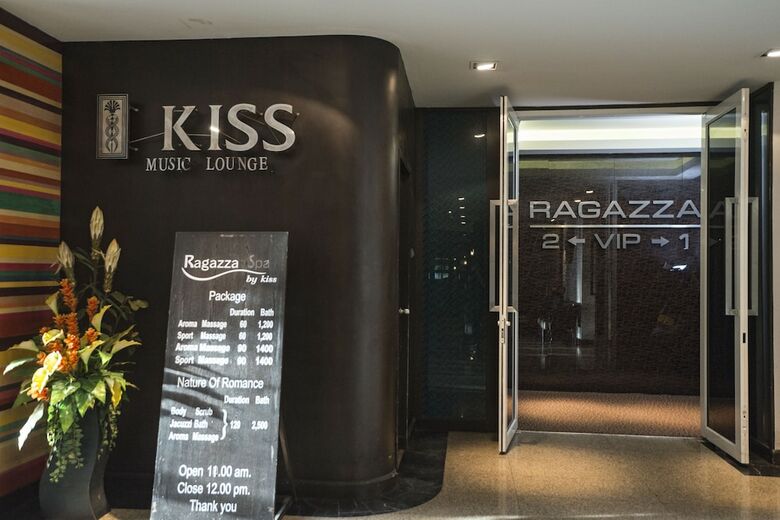 Kiss Gardenhome Chic Hotel