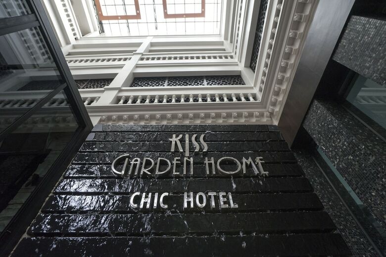 Kiss Gardenhome Chic Hotel