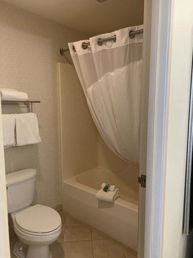 Holiday Inn Express Hotel & Suites Torrington