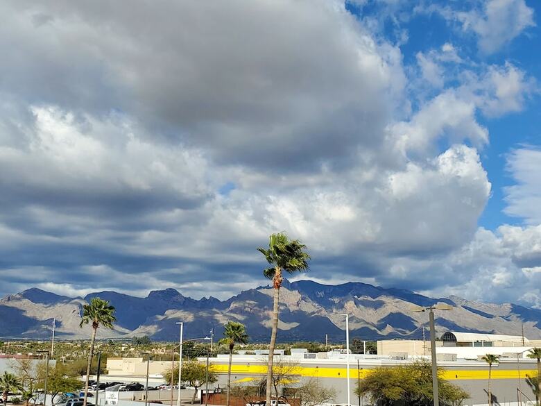 Hotel Comfort Suites At Tucson Mall