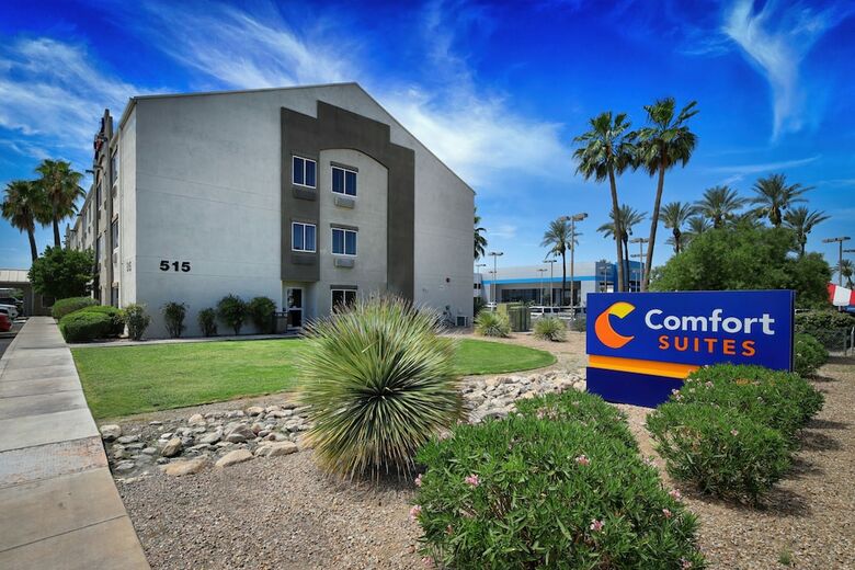 Hotel Comfort Suites At Tucson Mall